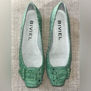 Sage Green Leather Artisan Boho Flats Floral Square Toe EU 37 Biviel Art Teacher
